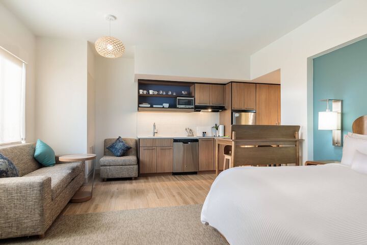 Room 17 of 31