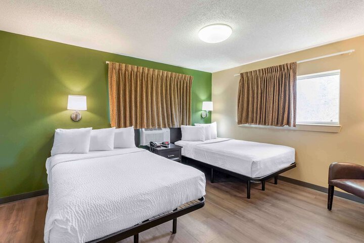 Room 8 of 25