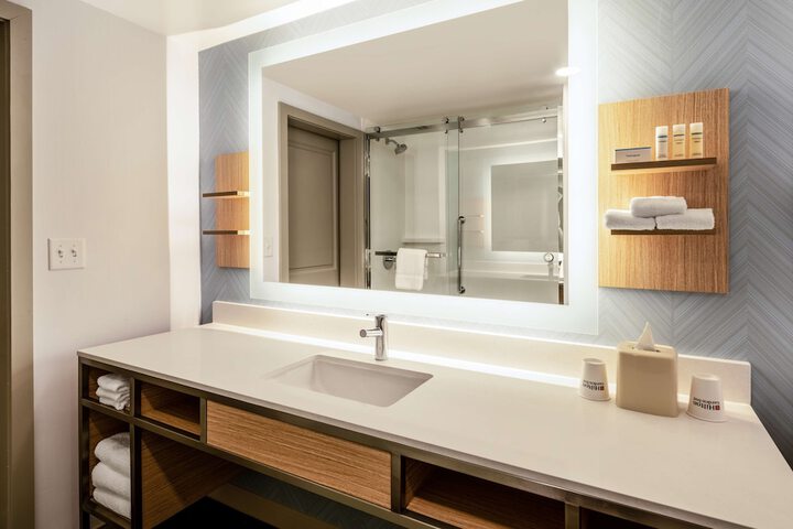 Room 20 of 63