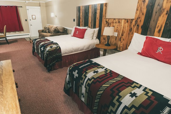 Room 43 of 62