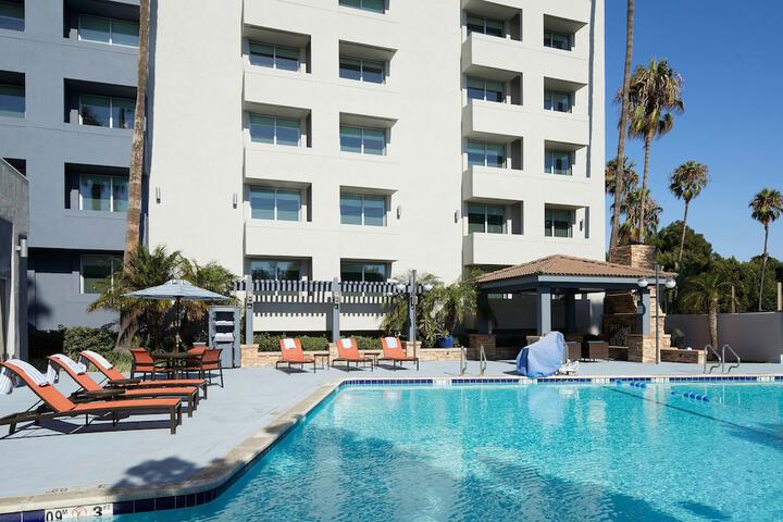 Pool 6 of 41