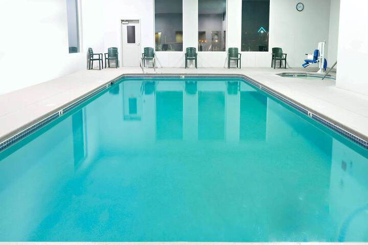Pool 2 of 28