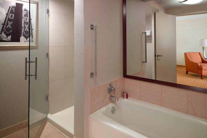 Room 12 of 35