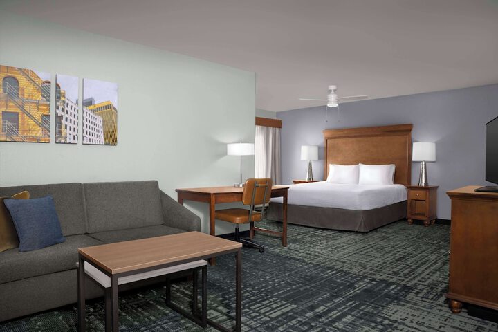 Room 20 of 39