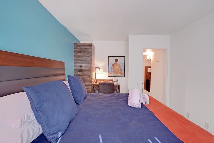Room 16 of 24