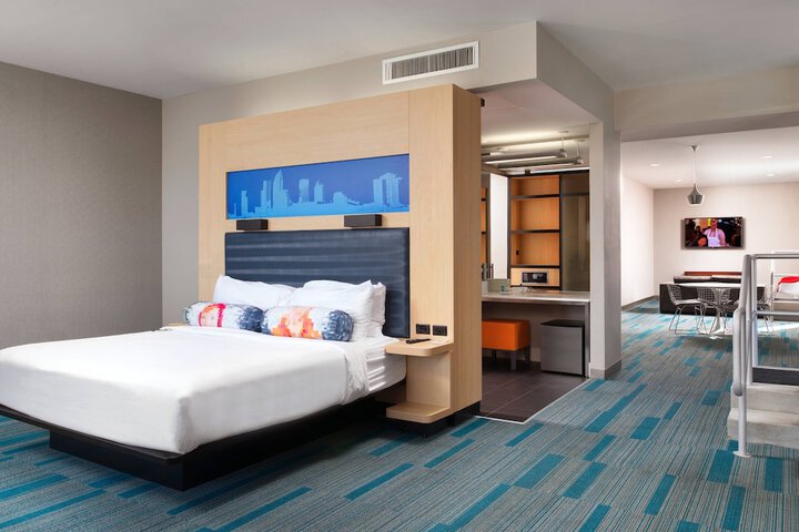 Room 31 of 46