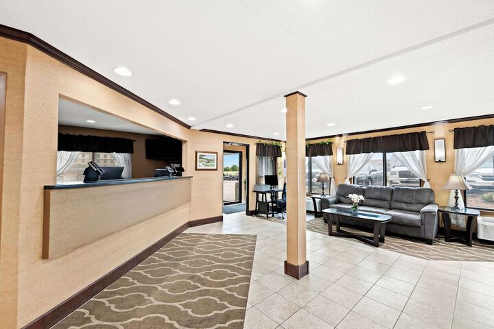Hotel Interior 19 of 61