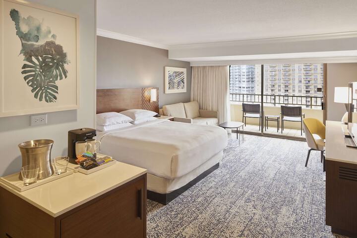 Hilton Hawaiian Village Waikiki Beach Resort