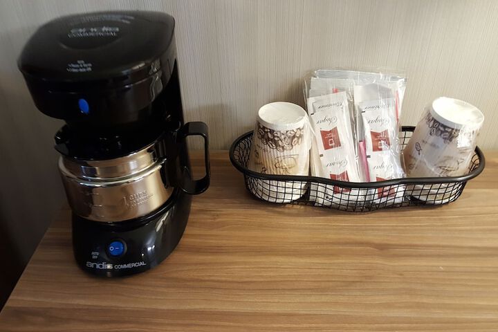 Breakfast/Coffee Service 31 of 35