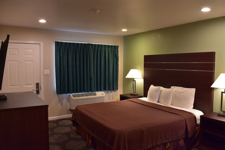 Room 7 of 17