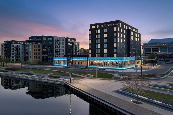 Delta Hotels by Marriott Thunder Bay