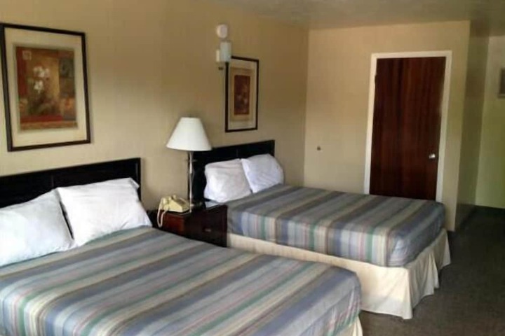Room 14 of 15