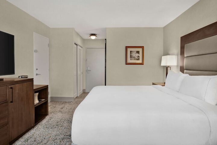 Room 53 of 131
