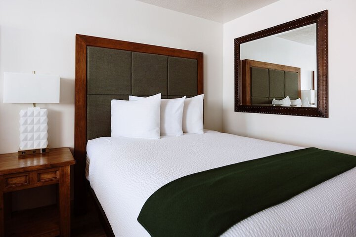 Taos Valley Lodge