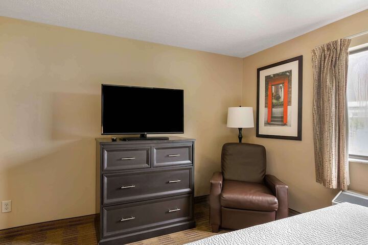 Room 29 of 32