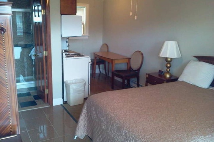 Room 25 of 36