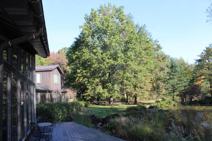The Inn at White Oak