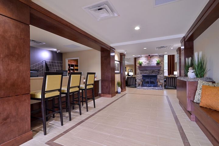 Staybridge Suites Tomball - Spring Area by IHG