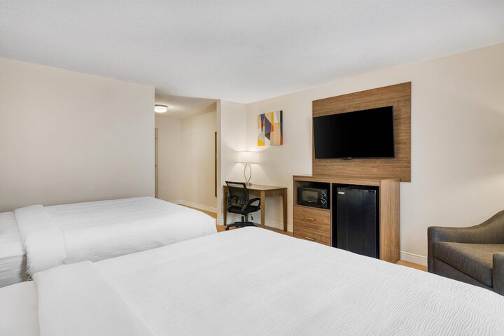 Baldwin Inn & Suites SureStay Collection by Best Western