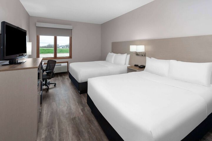 Links Bos Landen Hotel & Spa of Pella Trademark by Wyndham