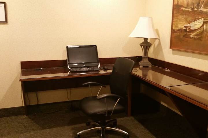 Business Center 53 of 54