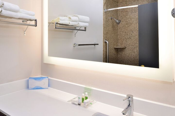 Holiday Inn Great Falls- Convention Center by IHG