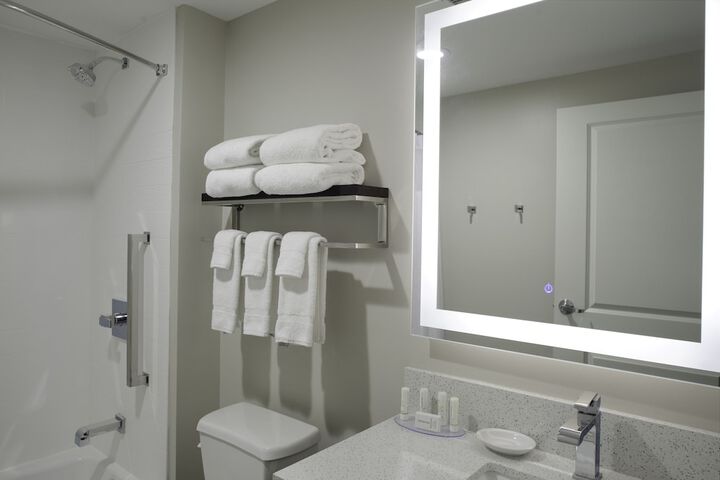 Room 13 of 24