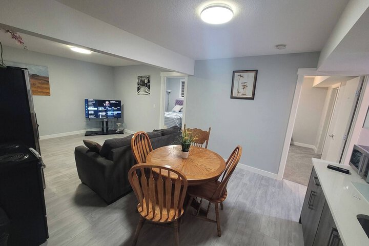 Luxurious Home Away From Home With Aircon