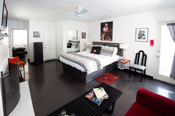Room 26 of 42