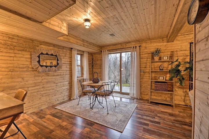Charming Log Cabin at Double JJ Ranch Resort!