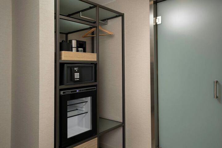 AC Hotel by Marriott Portland Lake Oswego