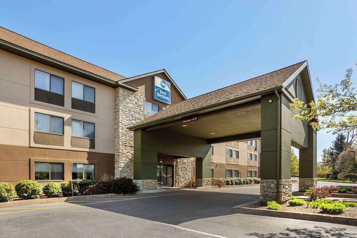 Hotel 2 of 61