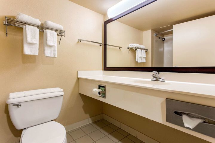 Room 15 of 70