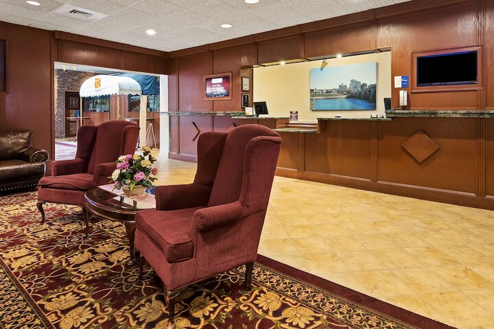 Hotel Interior 5 of 23