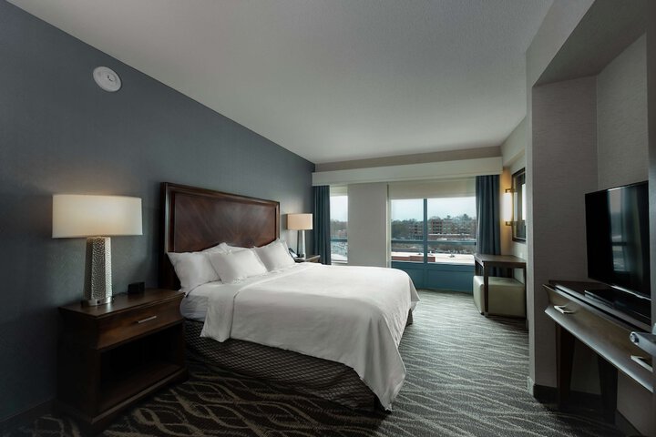 Embassy Suites Saratoga Springs
