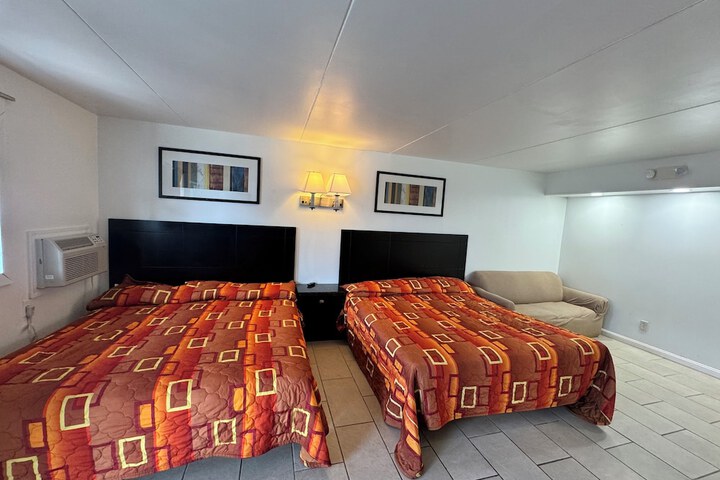 Room 22 of 84