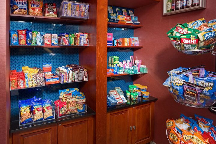 Hampton Inn & Suites Pittsburgh-Meadow Lands