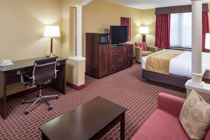 Comfort Inn & Suites Near Burke Mountain