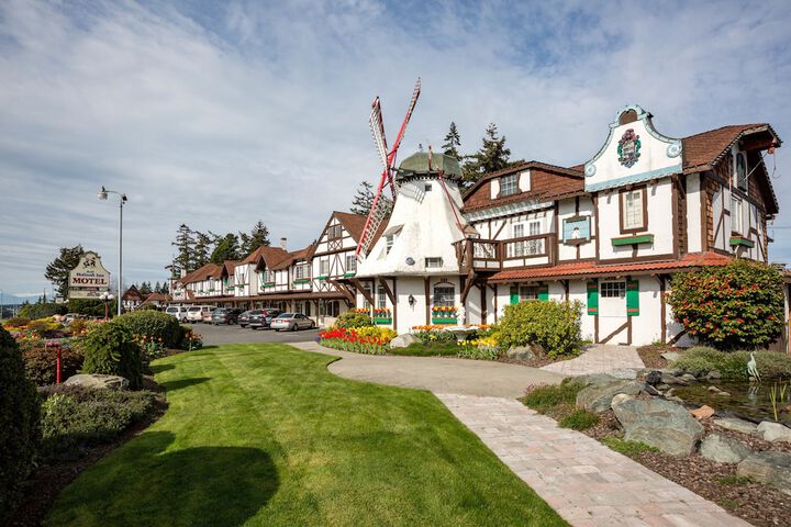 Auld Holland Inn