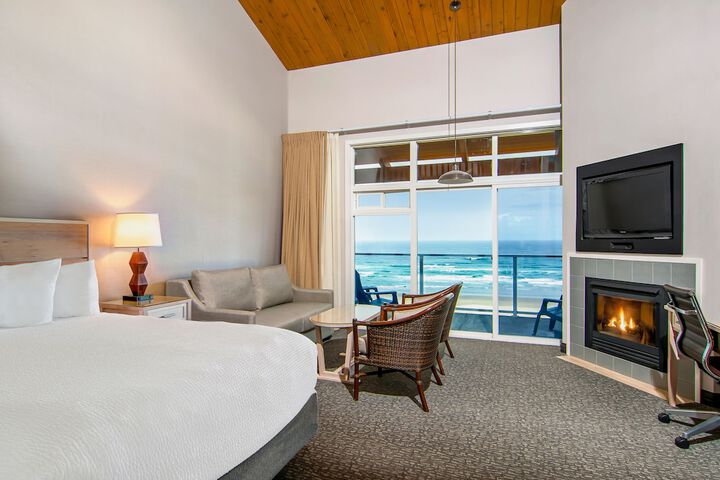 Hallmark Resort - Newport