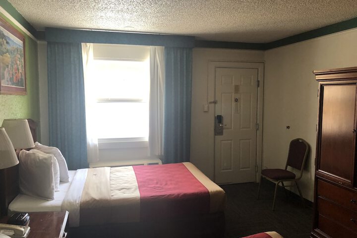Room 39 of 57