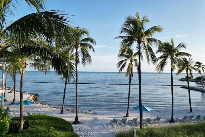 Tranquility Bay Beachfront Hotel and Resort