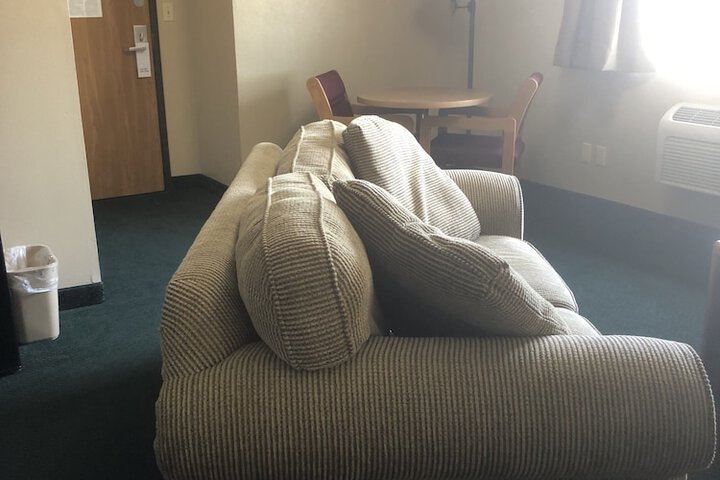 Room 19 of 33