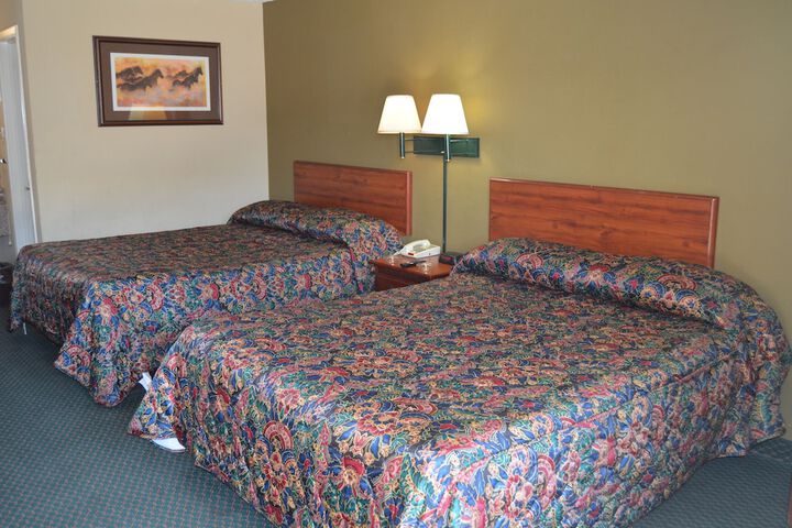 Room 28 of 40