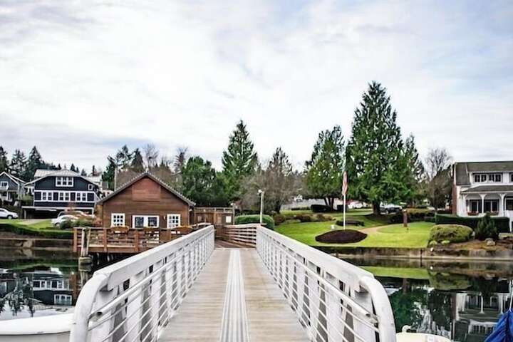 The Maritime Inn