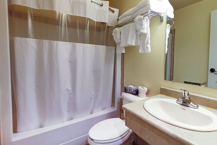 Room 4 of 46