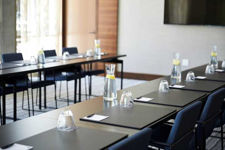 AC Hotel Phoenix Tempe / Downtown