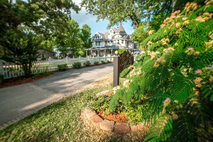 The Victoria B & B