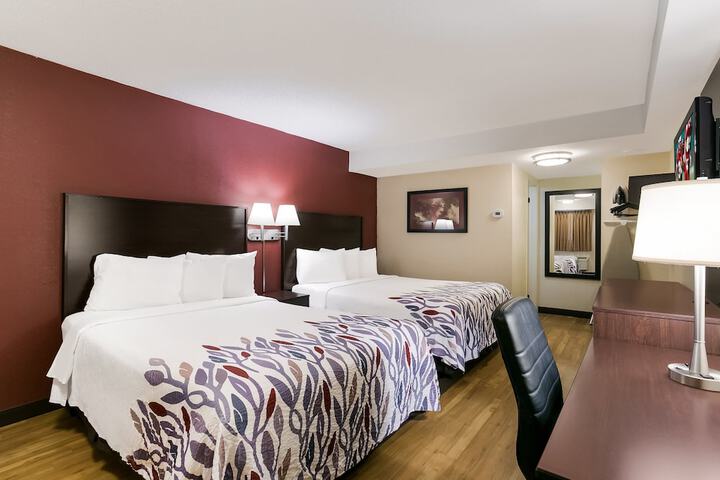 Room 17 of 37