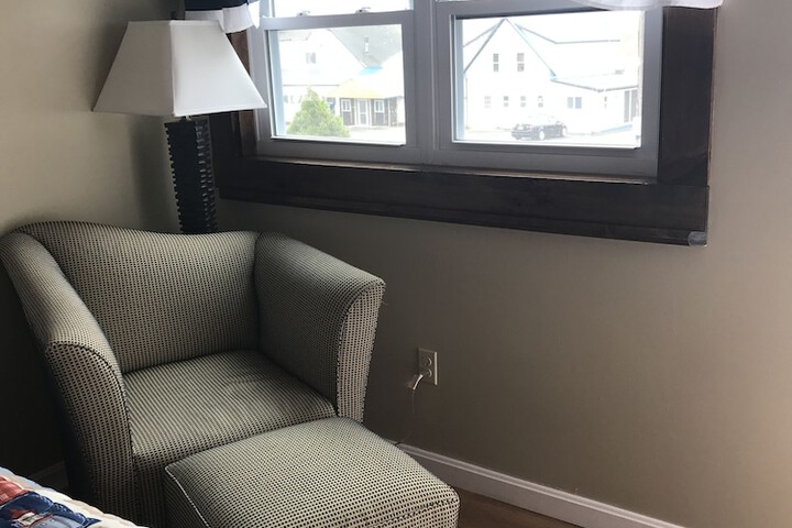 Room 42 of 105